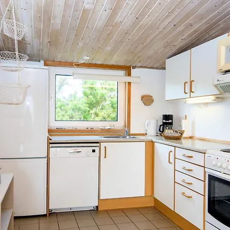 Three-bedroom In Harboore 12 哈博尔