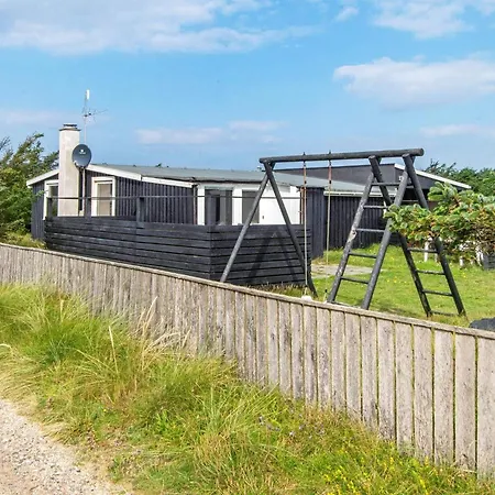 Three-bedroom In Harboore 12 * 哈博尔