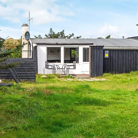 Three-bedroom In Harboore 12 *